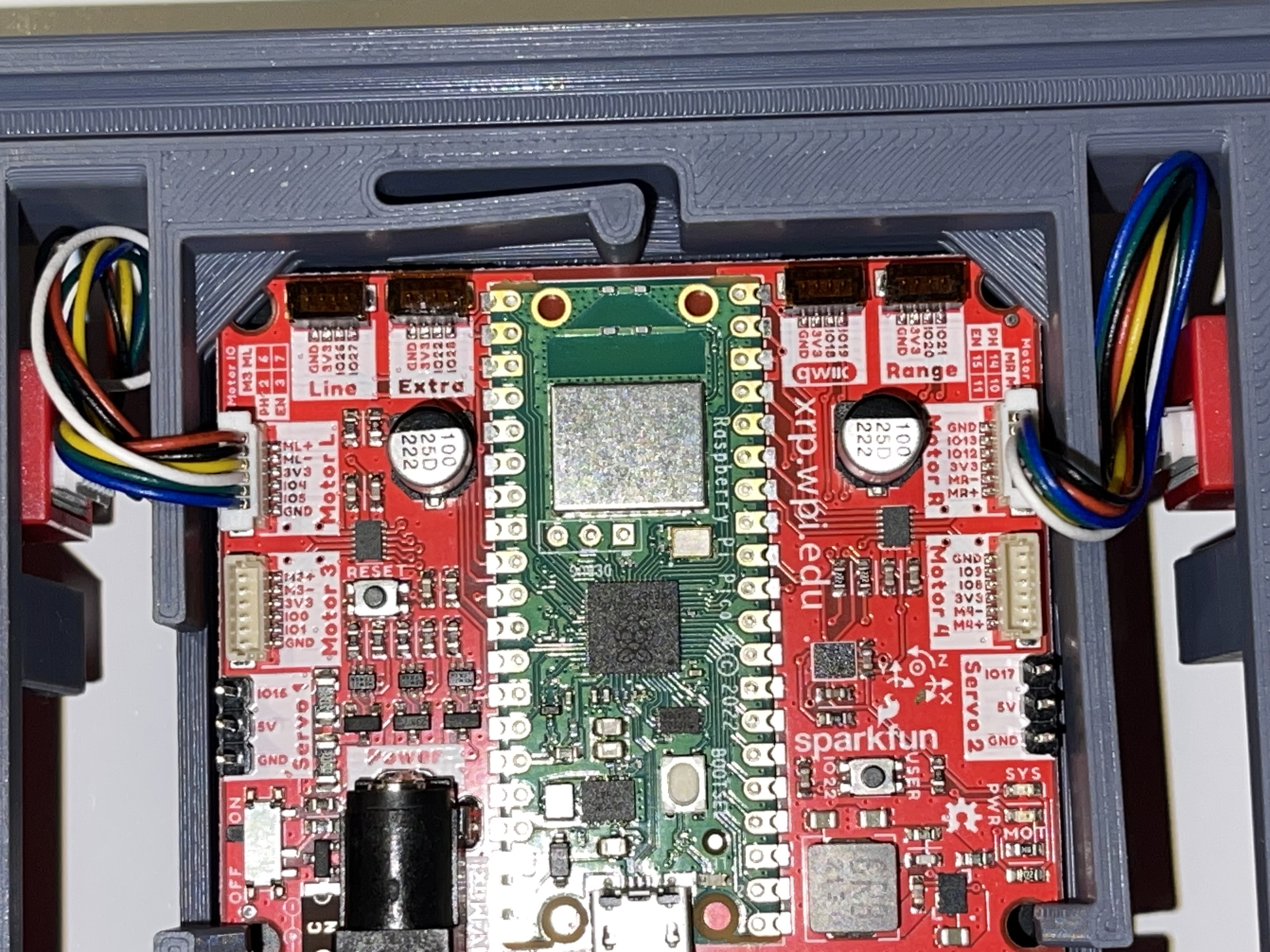 Left motor cable inserted in the controller board